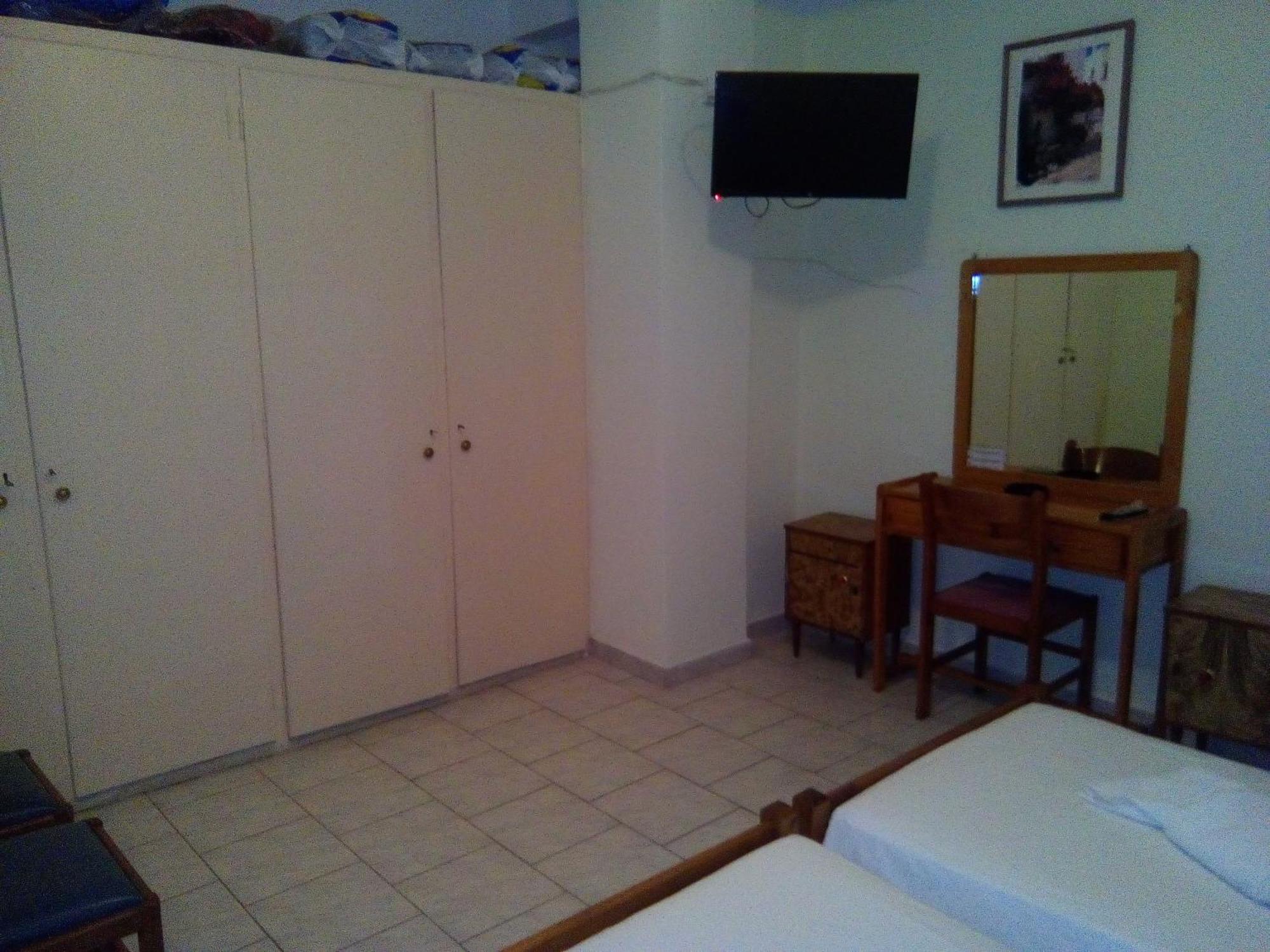Dionisis Apartments Agia Efimia Buitenkant foto