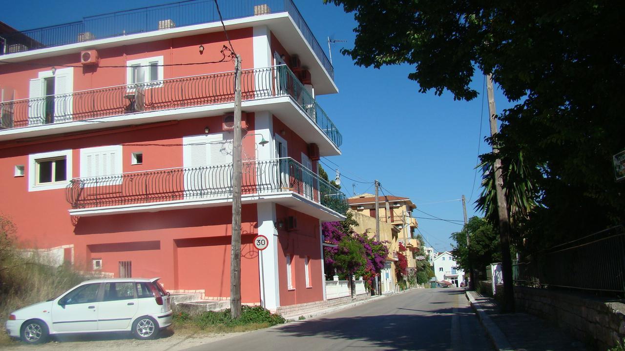 Dionisis Apartments Agia Efimia Buitenkant foto